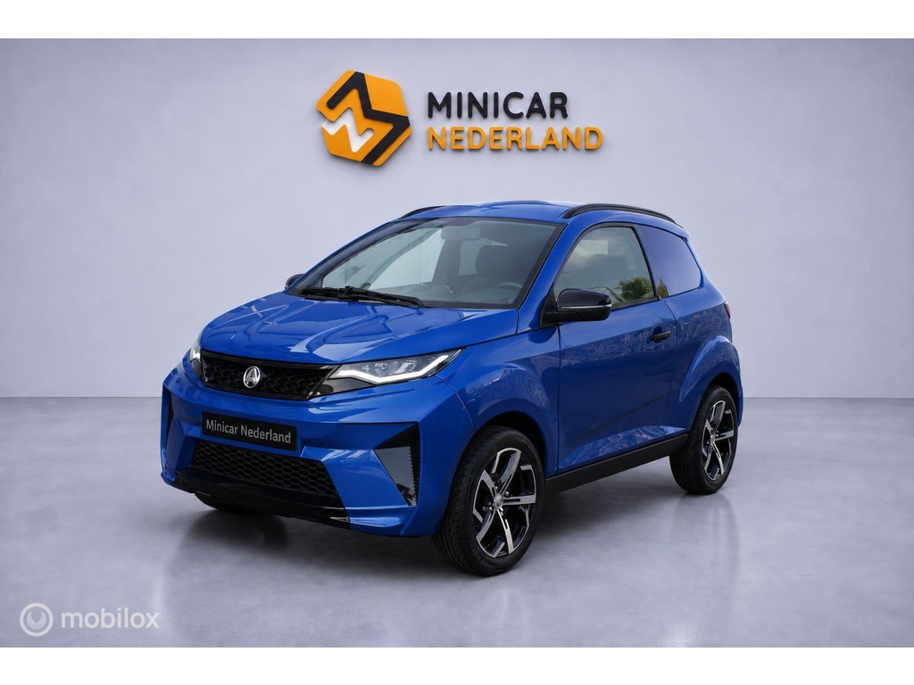 Aixam Aixam E Crossover Premium 2026 354KM 14 maanden garantie
