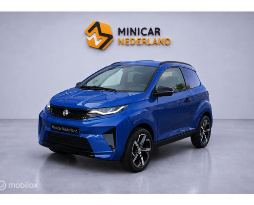 Aixam Aixam E Crossover Premium 2026 354KM 14 maanden garantie