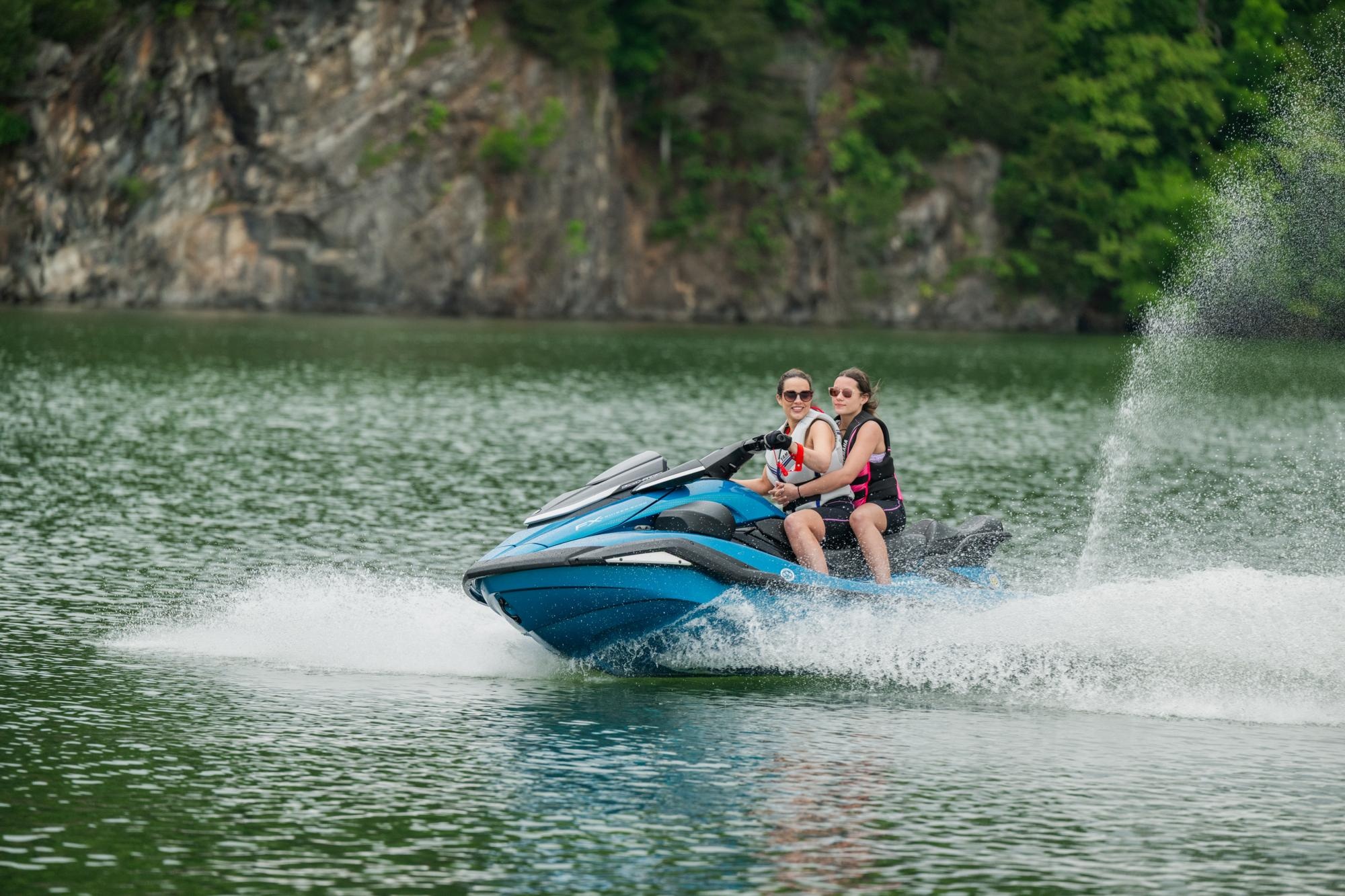 Yamaha FX Cruiser SVHO Waverunner