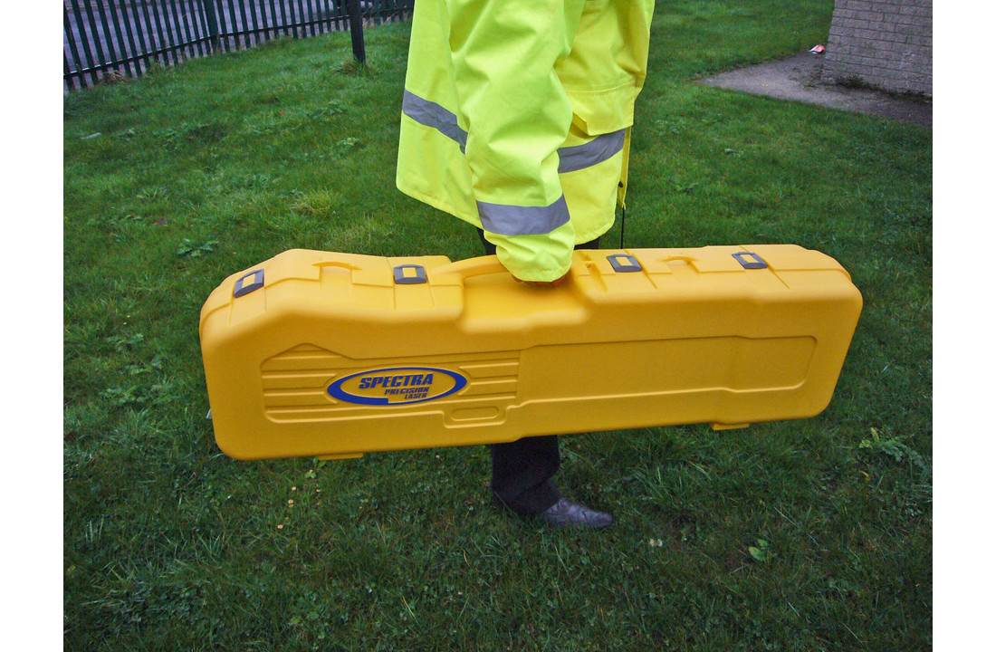 LL300 N Bouwlaser Guncase