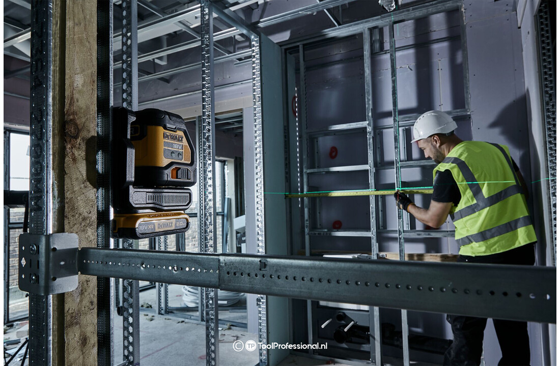 DCLE34021N-XJ Kruislijnlaser Groen 18V Compact