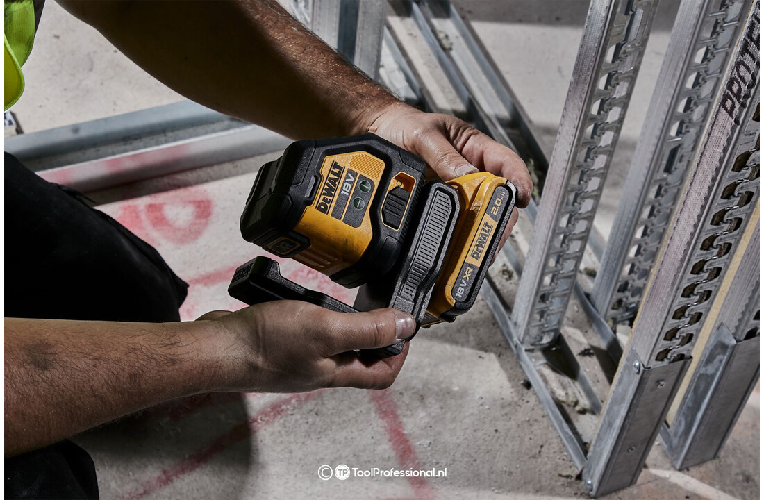 DCLE34021N-XJ Kruislijnlaser Groen 18V Compact