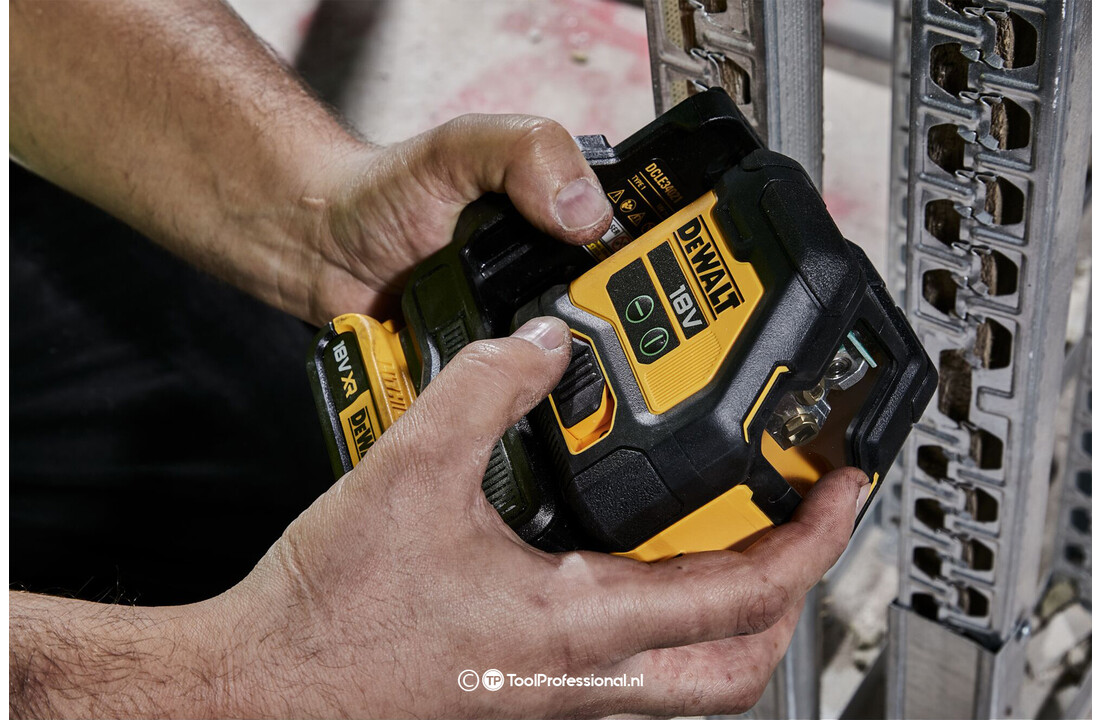 DCLE34021N-XJ Kruislijnlaser Groen 18V Compact