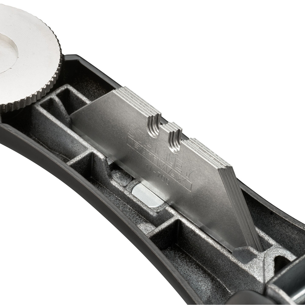 PRO (Titan) Vast Mes incl. holster