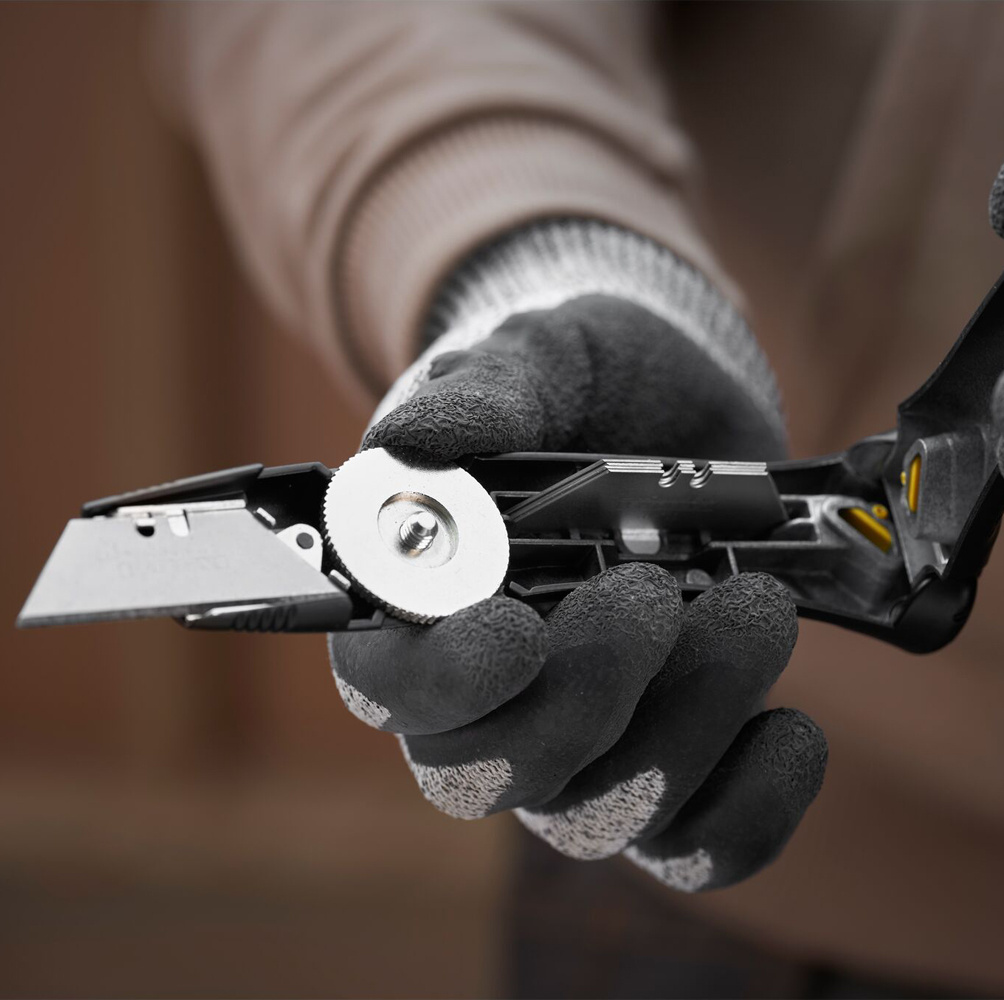 PRO (Titan) Vast Mes incl. holster