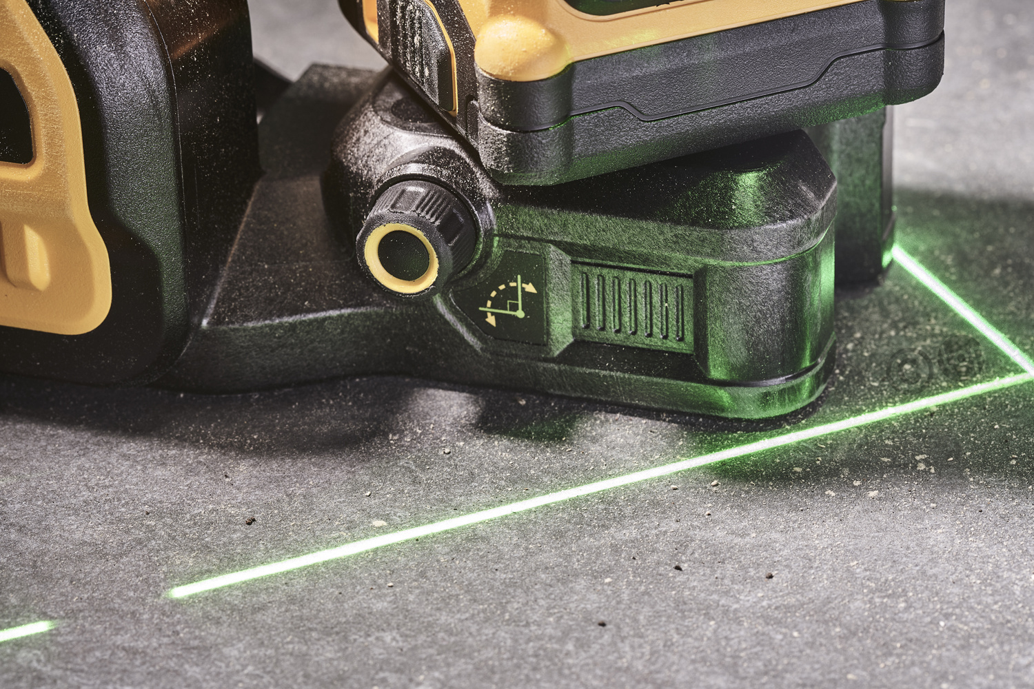DCE089D1G18 3x360° Kruislijnlaser Groen 18V
