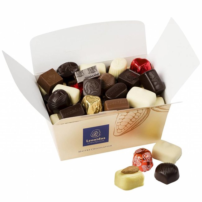 Leonidas Assortiment de 1kg de chocolats et bouteille de Porto blanc 75cl