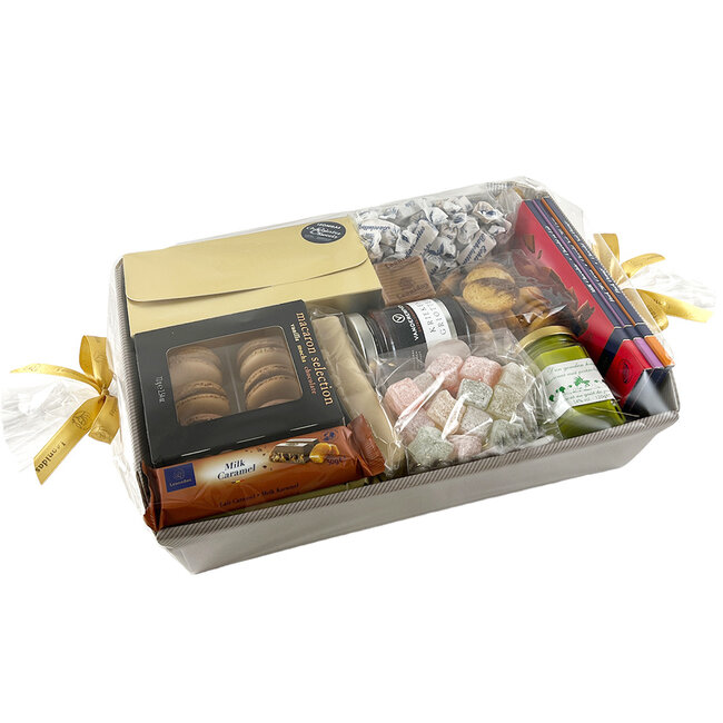 Luxe Geschenkmand met Delicatessen en Belgische Chocolade