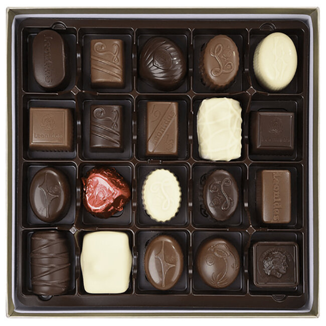 Leonidas Luxe Geschenkdoos met 20 Pralines/Bonbons in Bloemendesign