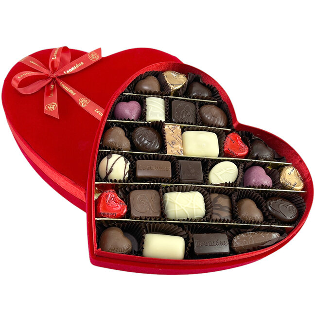 Leonidas Rotes Samtherz (L) mit Pralinen