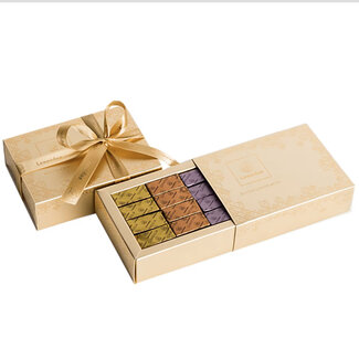Leonidas Goldene Gianduja box