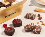 Our collection of 8 Manon chocolates, including 2 new creations!