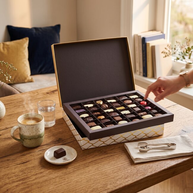 Leonidas Goldene Luxusbox mit 72 Pralinen
