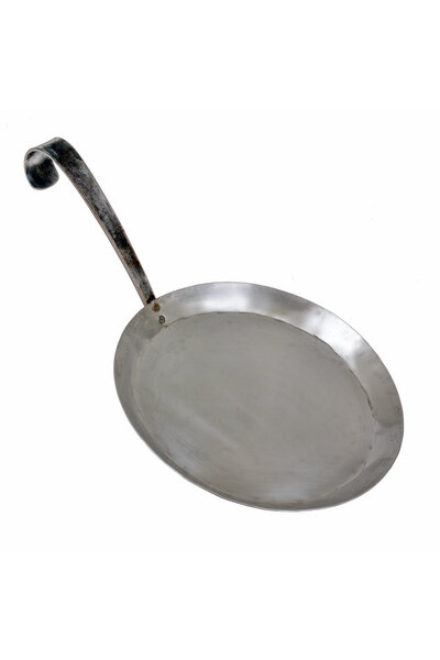 Medieval frying pan