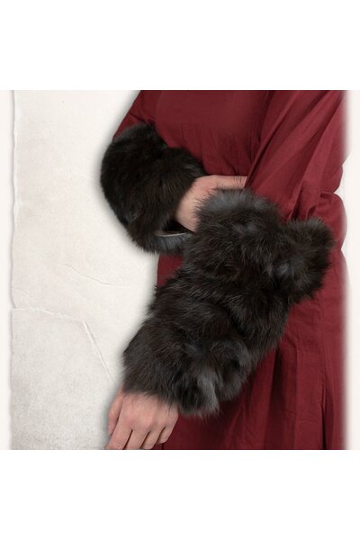 Fur vambrace Floki