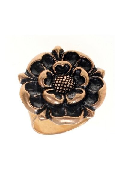Tudor ring, bronze