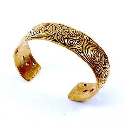 Celtic bracelet with trisquelion, bronze