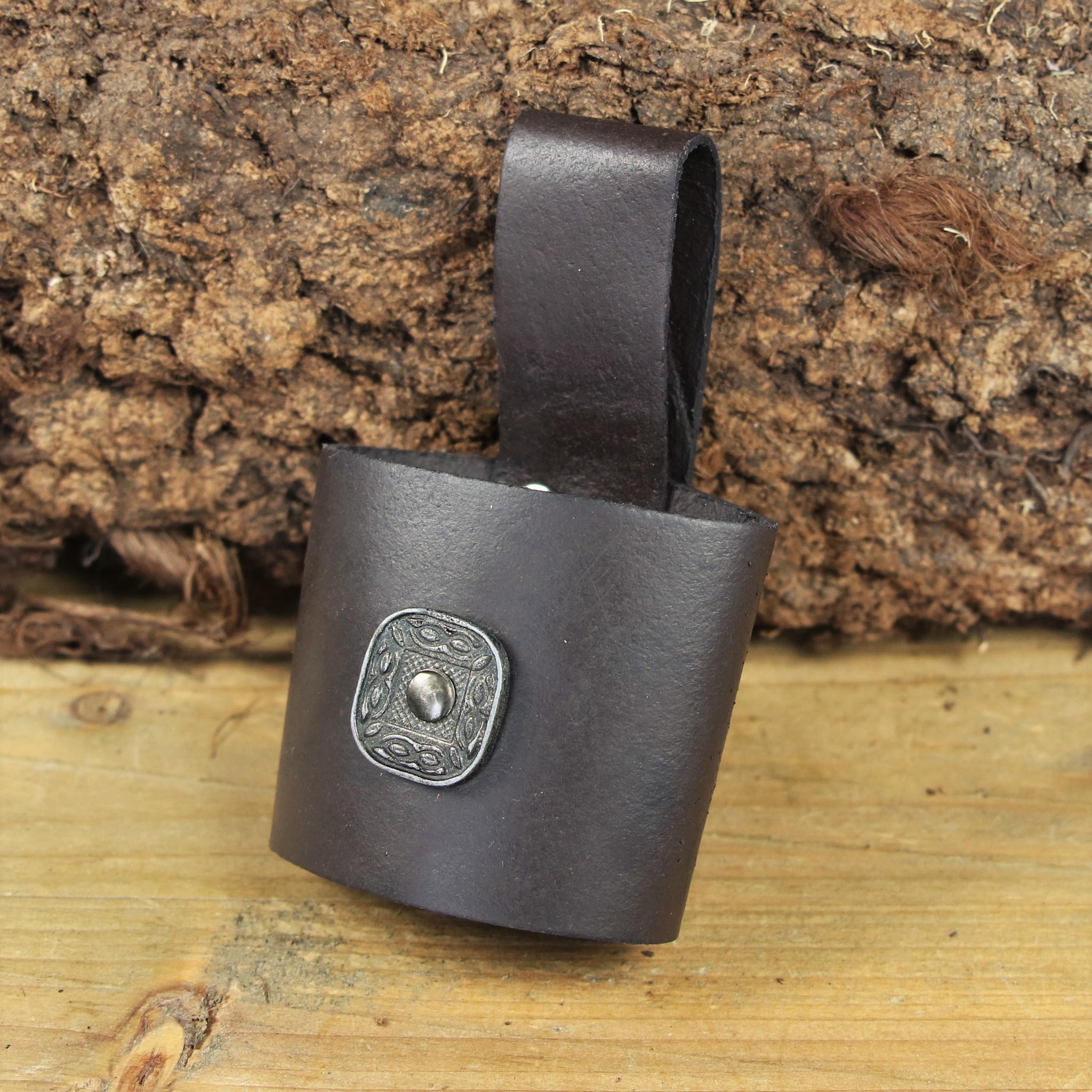 Mytholon Drinking horn belt holder Tarek brown CelticMerchant.co.uk