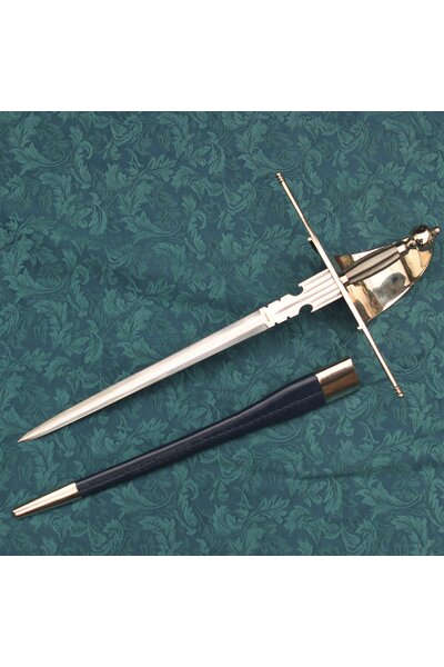 Musketeer main gauche