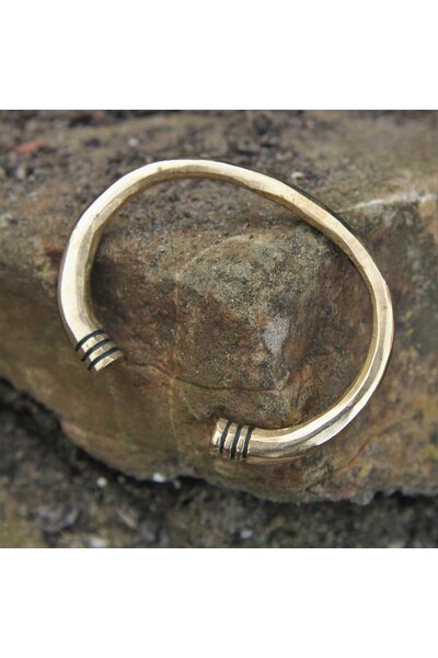 Merovingian bracelet, bronze