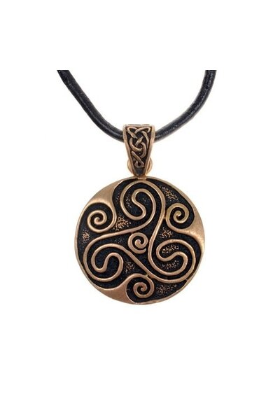 Amulet Celtic trisquelion, bronze