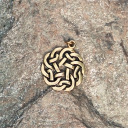 Amulet round Celtic knot, bronze