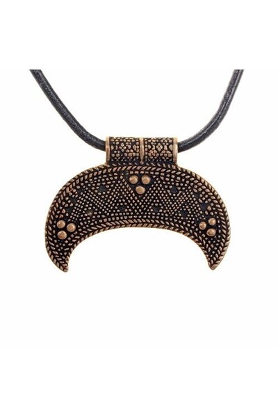 Rusvik lunula amulet small