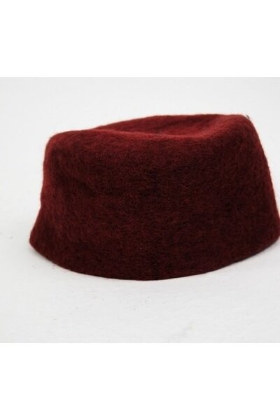 15th century felt hat Dürer, red