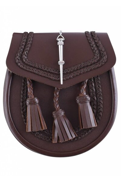 Sporran with braid motif, brown