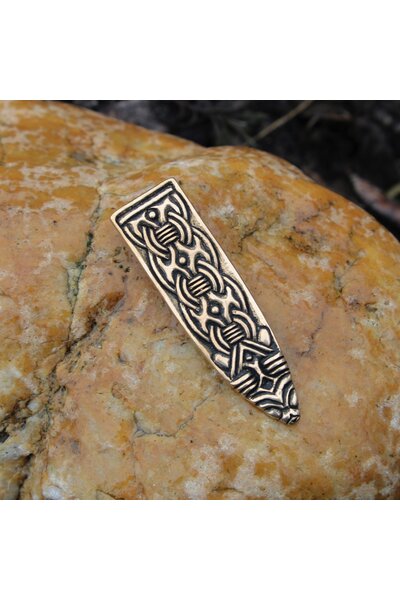 Viking belt end Borre