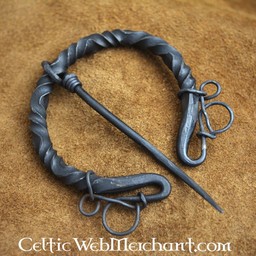 Luxurious iron ring brooch