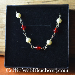 Roman necklace with red stones