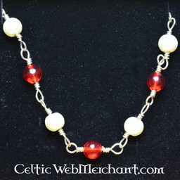 Roman necklace with red stones