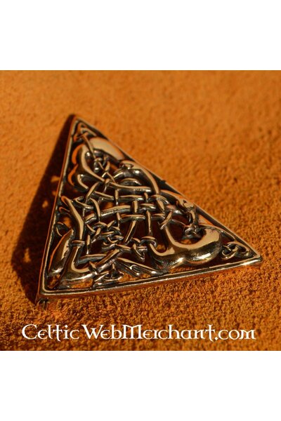 Insular Celtic brooch Book of Kells