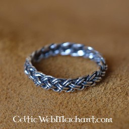 Viking ring with knot pattern