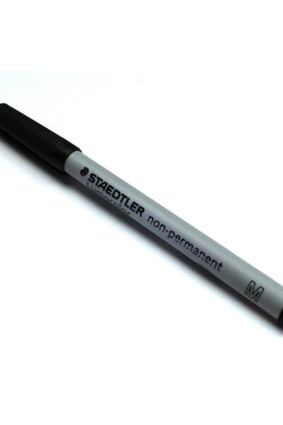 Black marker for game mat