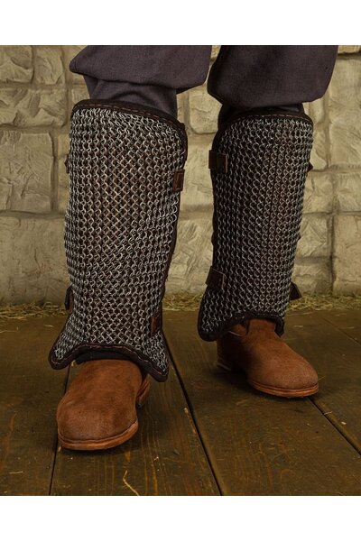 Chainmail leg protectors Connor