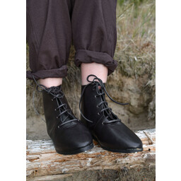 Medieval ankle boots with hobnails