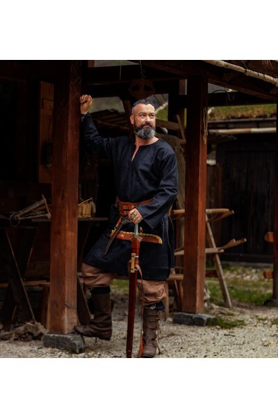 Woollen tunic Folcart, black