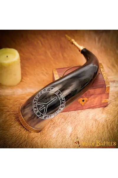 Algiz protection rune drinking horn