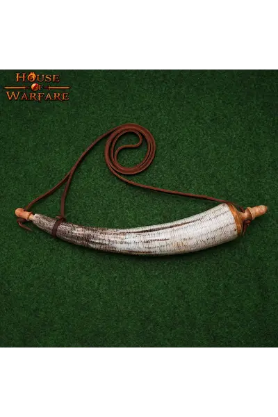 Engraved powder horn