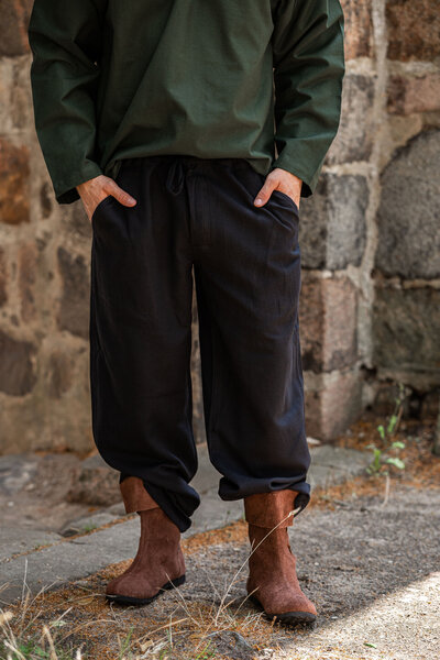 Trousers with buttons, black