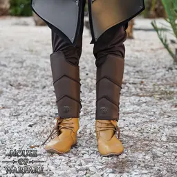 Leather greaves Aegnor