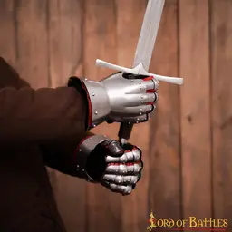 14th century hourglass gauntlets