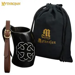 Horn mug with Celtic motif