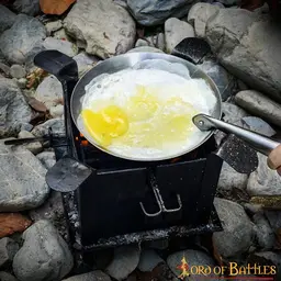 Collapsible frying pan