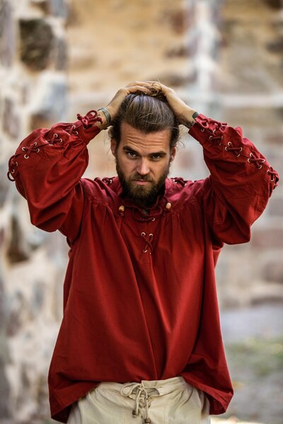 Pirate shirt with laces, red
