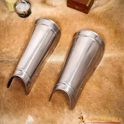 Medieval greaves