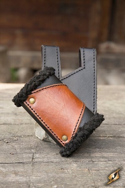 LARP sword holder with fur, black-brown