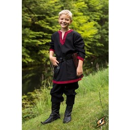 Medieval long-sleeved tunic black-red